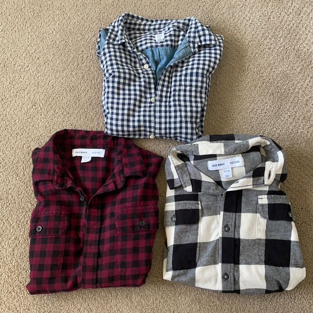 Boys long sleeve collared button down shirts